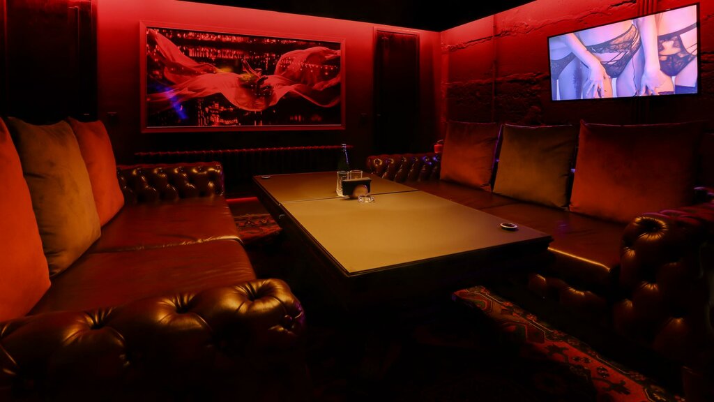 Проститутка Стриптиз-клуб Nuar Проститутка Стриптиз-клуб Nuar